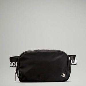 lululemon black belt bag LOGO